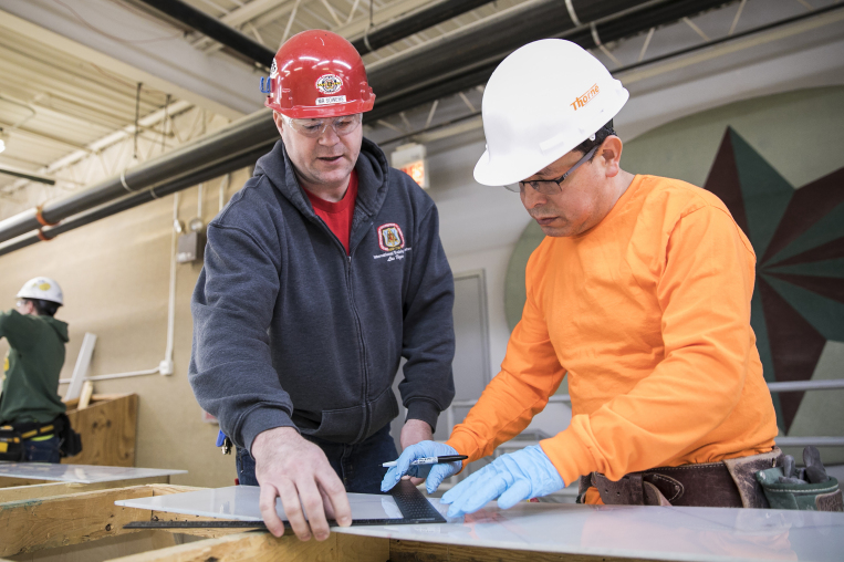 Carpenters Union offers paid apprenticeship program: 'It's ...